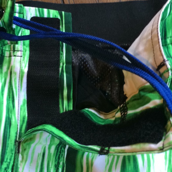Nike Contrasting Board Shorts - Picture 6 of 8